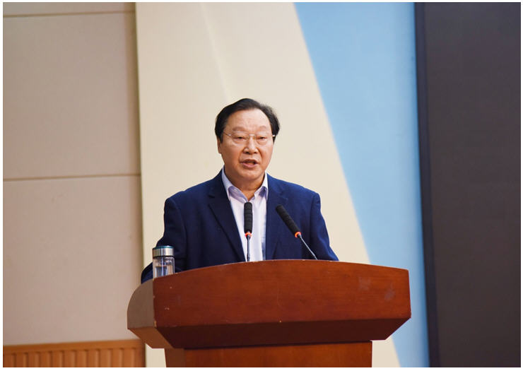 常务副院长杜福磊教授做了《深化教学改革,加强内涵建设,全力提升教学和人才培养质量》的教学工作报告