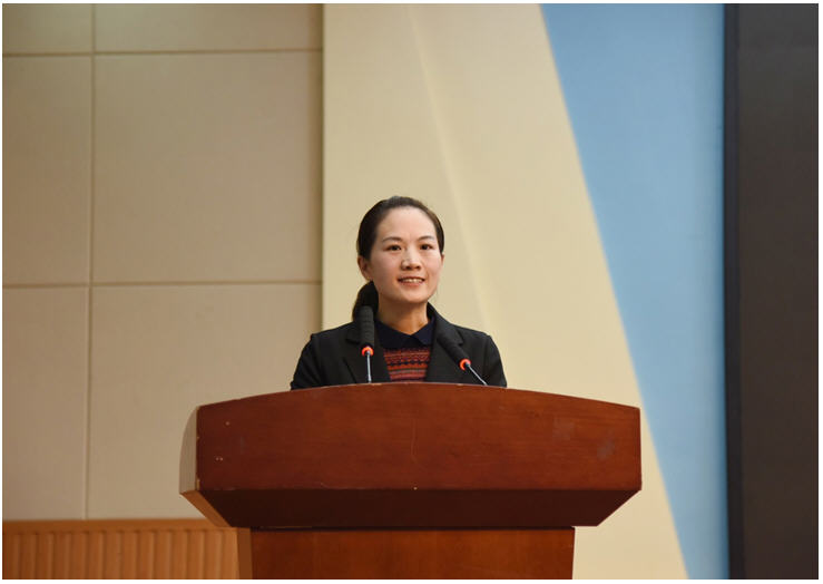 教师代表发言